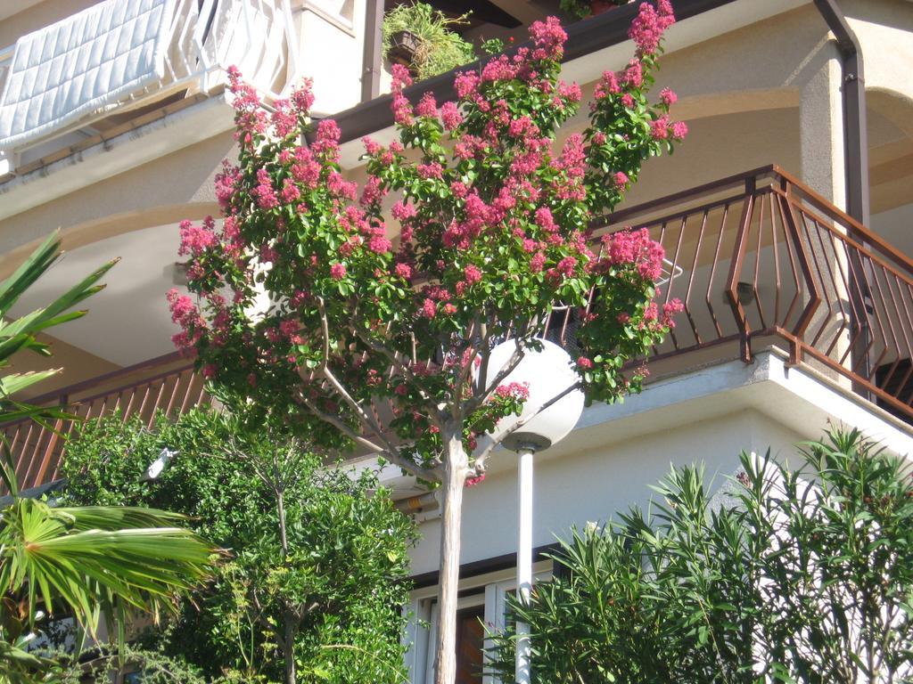 Apartments Silmare 拉巴克 外观 照片